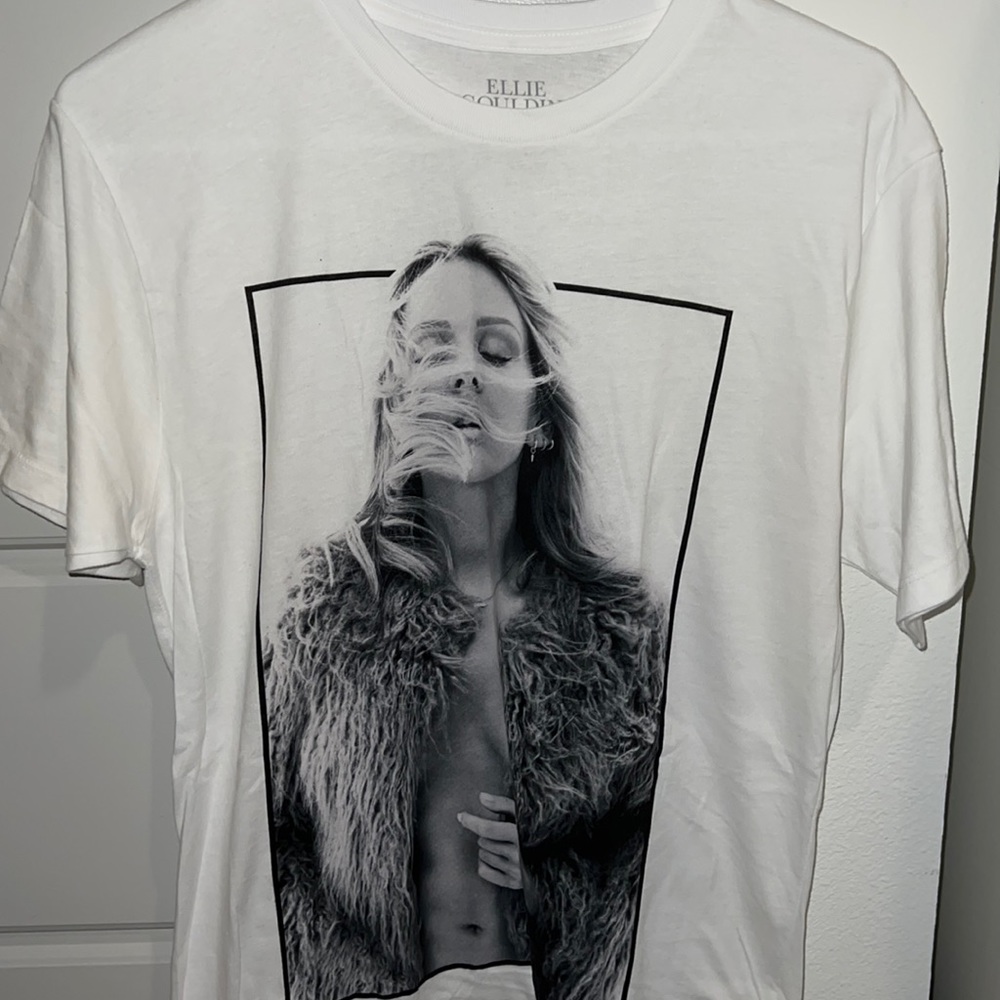 Ellie Goulding concert tee!